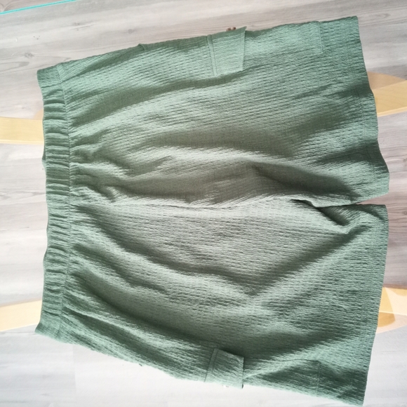 Green Women's Cargo Shorts - Picture 3 of 3